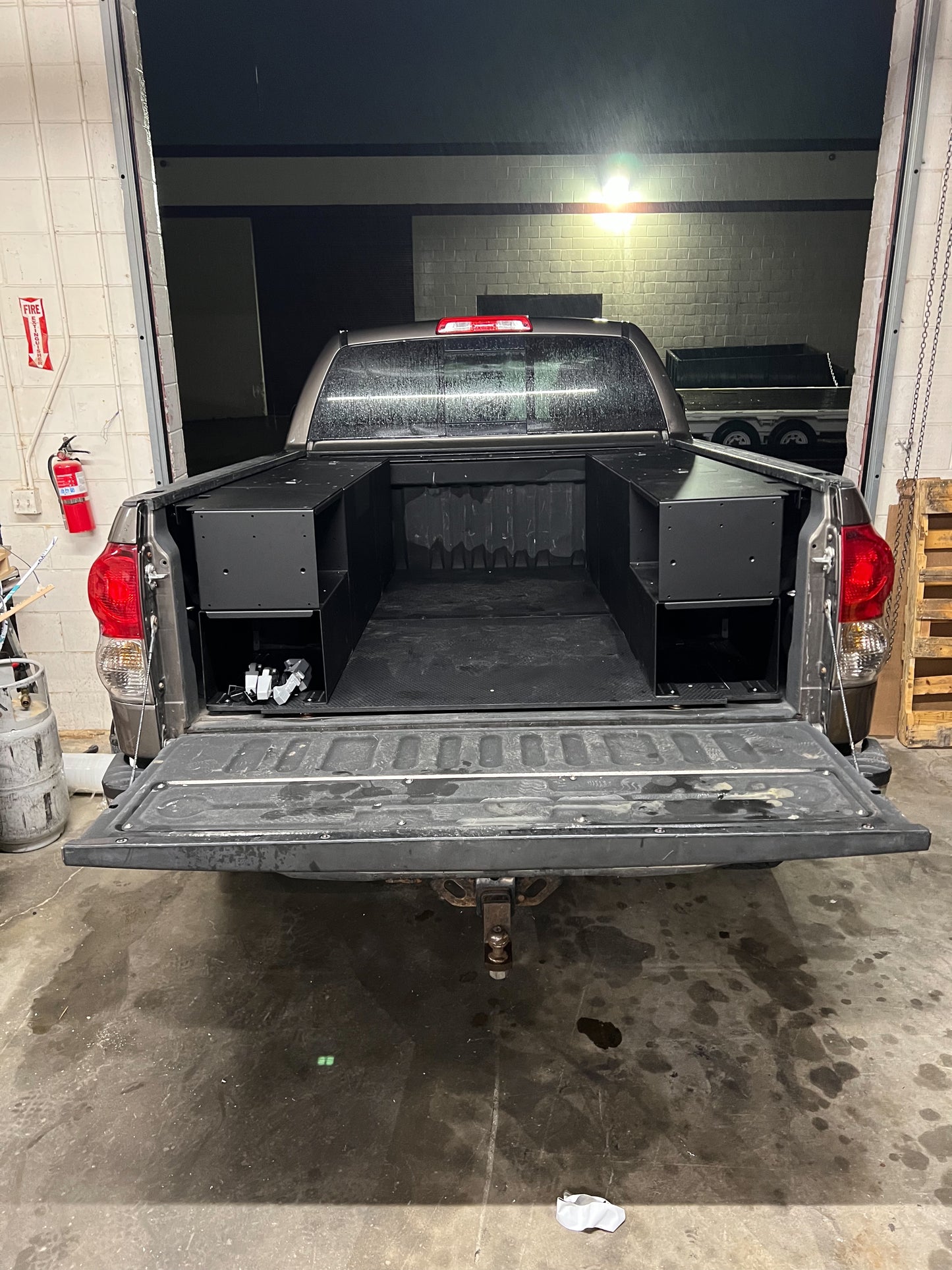Fullsize 6.5ft Truck Camper Interior