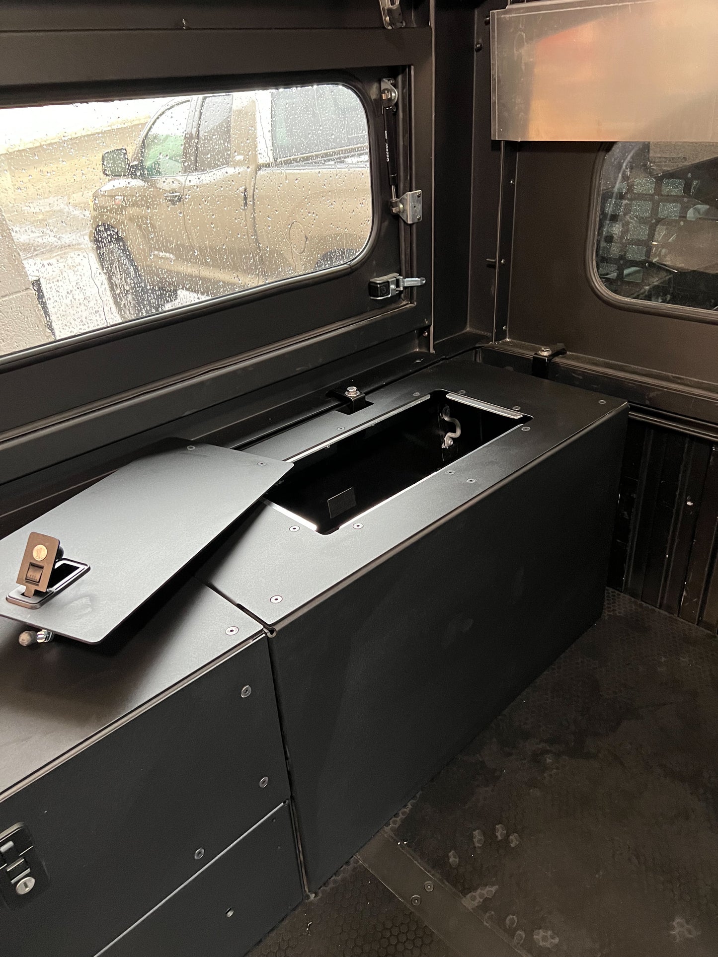 Midsize 5ft Truck Camper Interior