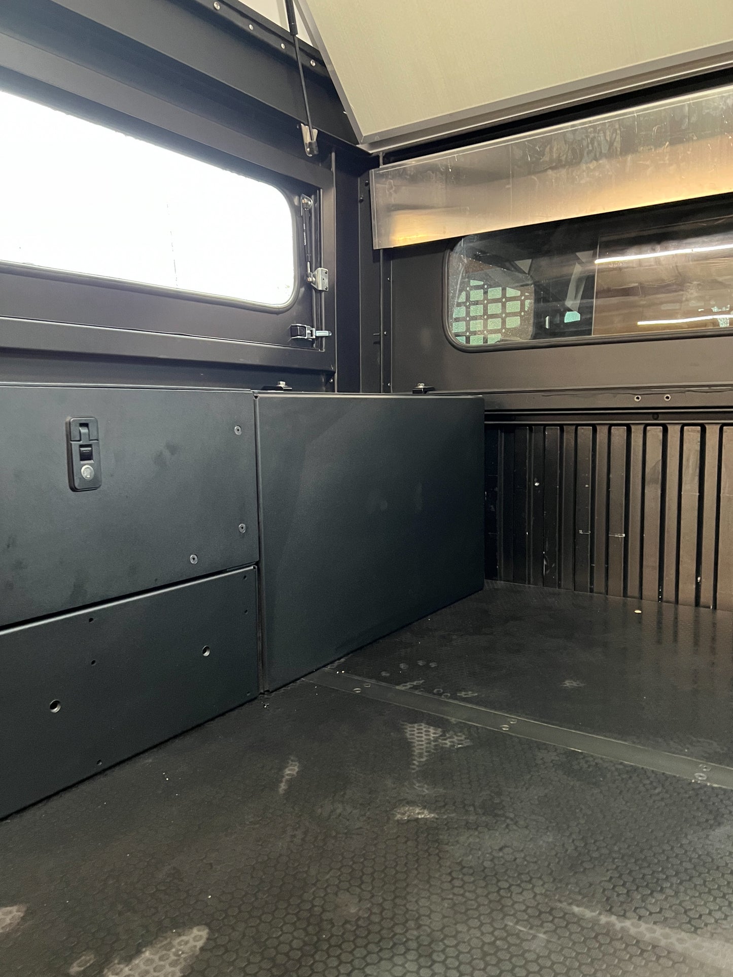 Fullsize 8ft Truck Camper Interior