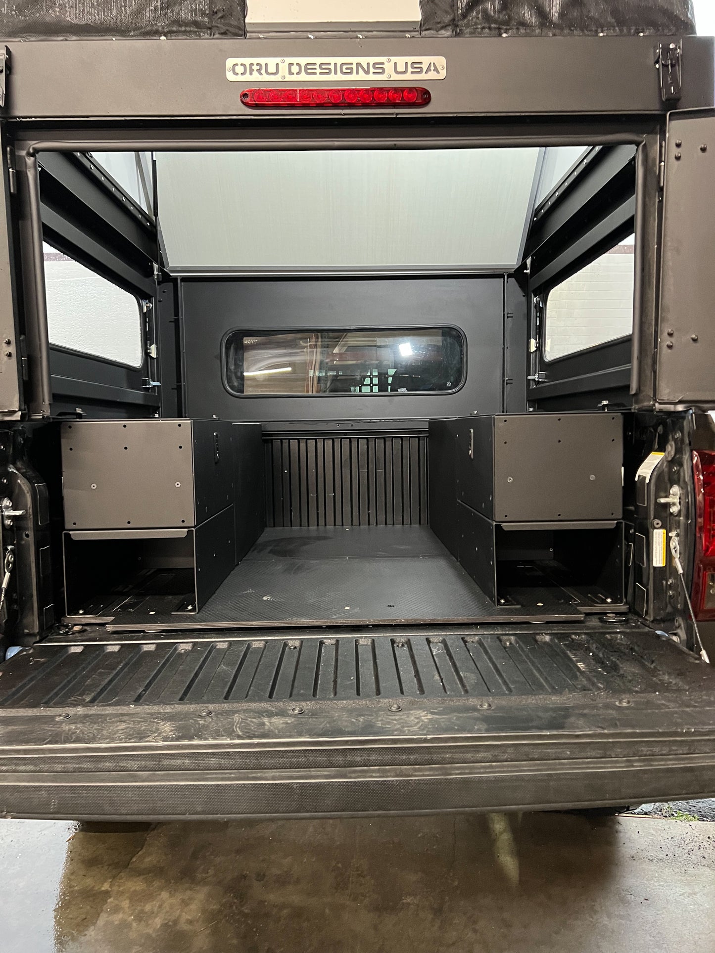 Fullsize 6.75ft Truck Camper Interior